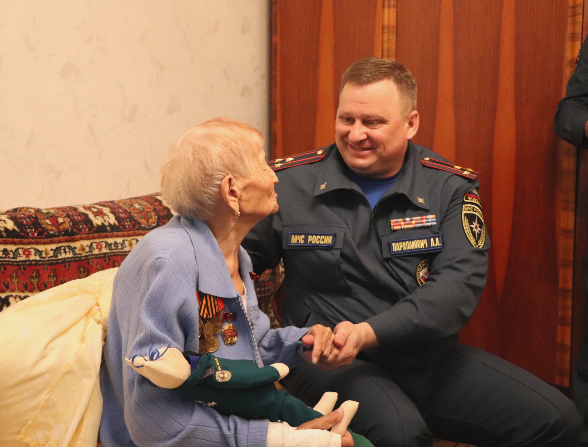 Труженица тыла, ветеран пожарной охраны Надежда Ивановна Мартынова –  ровеcница Республики Коми | 14.09.2021 | Сыктывкар - БезФормата